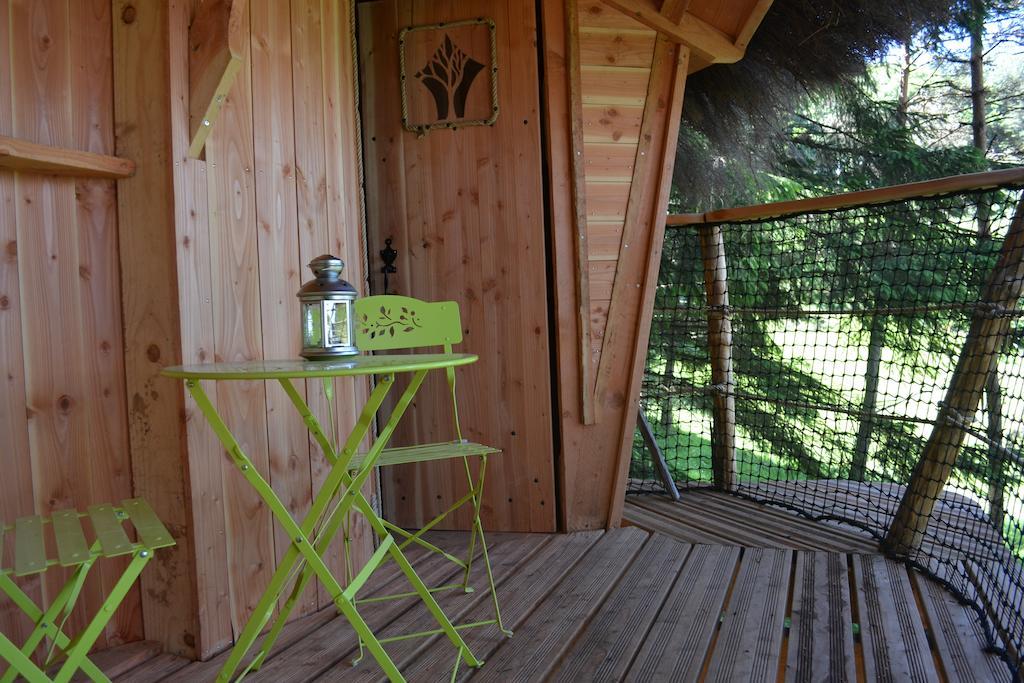 Hotel Cabanes Et Yourtes De La Vallee De L'Ance Sauvessanges Zimmer foto