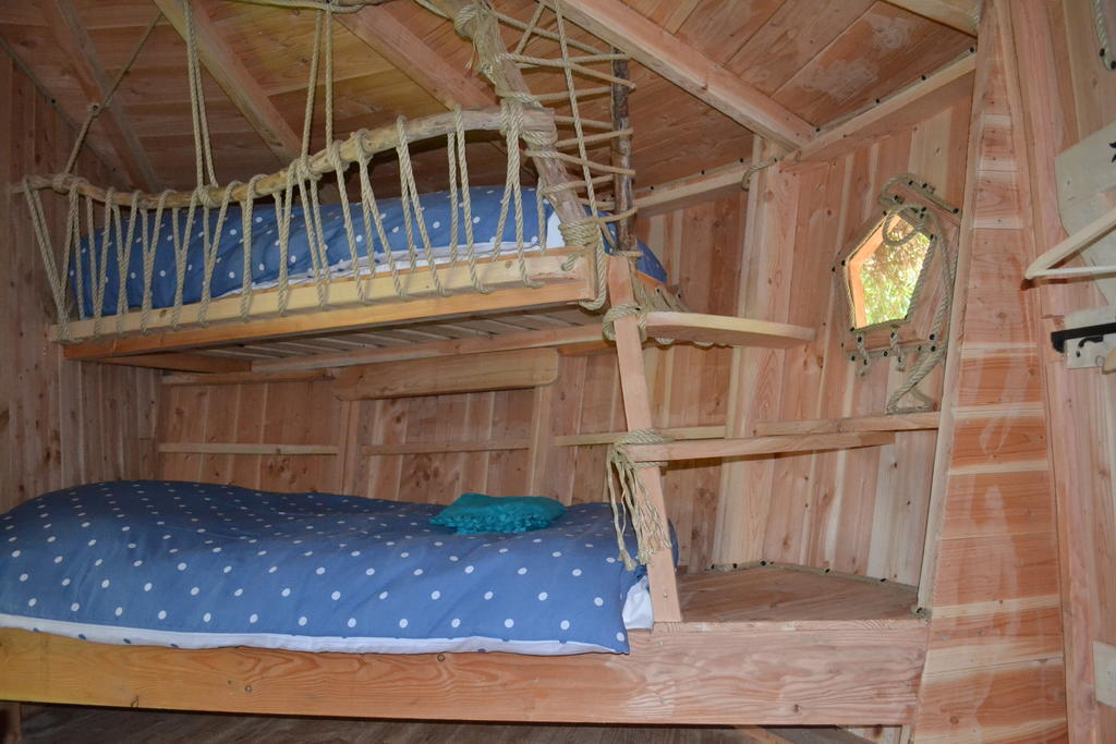 Hotel Cabanes Et Yourtes De La Vallee De L'Ance Sauvessanges Zimmer foto