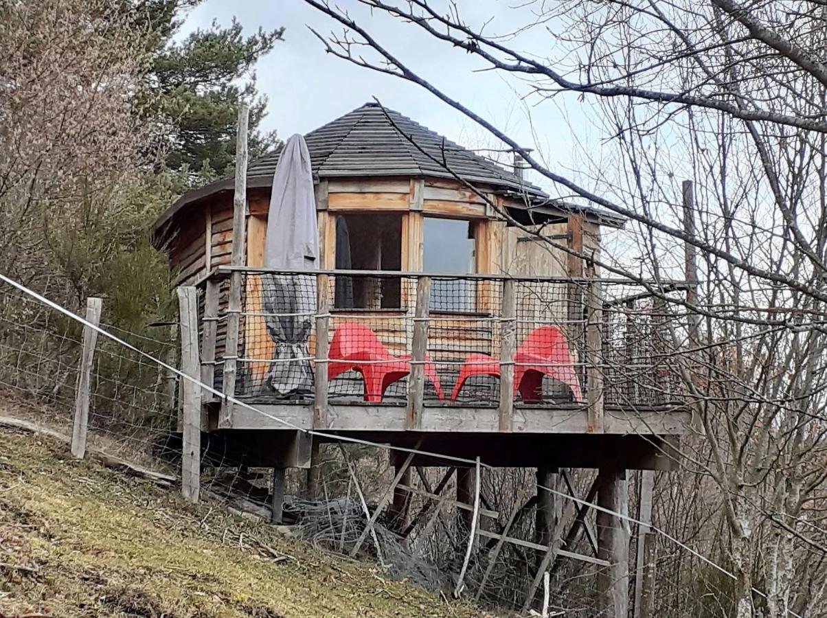 Hotel Cabanes Et Yourtes De La Vallee De L'Ance Sauvessanges Exterior foto